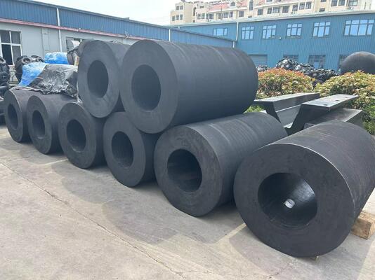 Fenders cilíndricos de borracha resistentes às intempéries, com elevada absorção de energia, adequados para rebocadores, barcaças e navios de carga