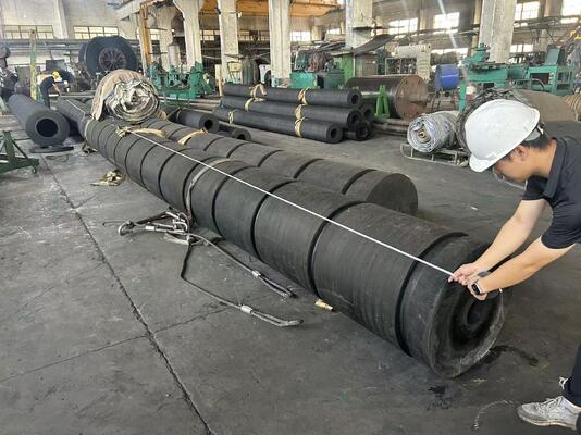 Defensas para Barcos de Carga e Rebocadores Oferecendo Resistência Superior e Durabilidade contra Intempéries, Ideais para Aplicações em Rebocadores
