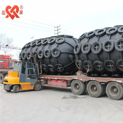 Yokohama Pneumatic Fenders Força de reação baixa Fácil de instalar 3,3m Flange de borracha personalizável