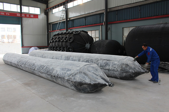 Airbags de salvamento marítimo experientes Dimensões personalizadas e algemas de airbags incluídas