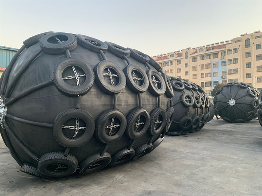 Fenders Marítimos Pneumáticos Negros 3,3 * 6,5m para um Desempenho Durável