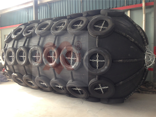 Submarino Yokohama Fenders Durável