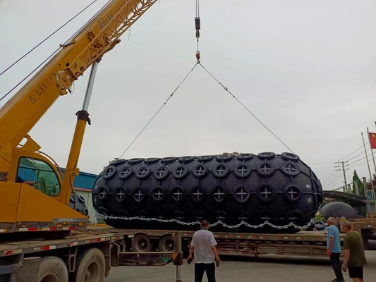 0.5-4.5m Diâmetro Yokohama Marine Fender com baixa força de reação e 2 anos de garantia