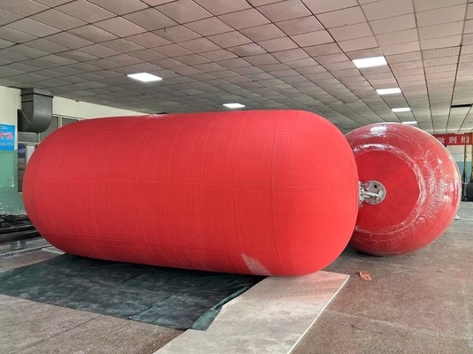 Fenders pneumáticos de Yokohama de alta absorção de energia para projetos de manutenção portuária