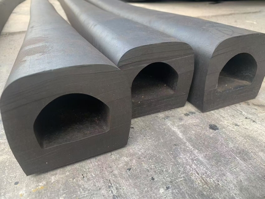 Instalação de parafuso de borracha tipo D para protecção de atracação personalizável