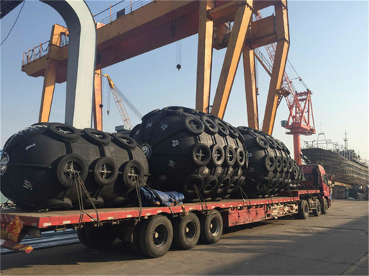 Fenders pneumáticos de borracha Yokohama para proteção de navios