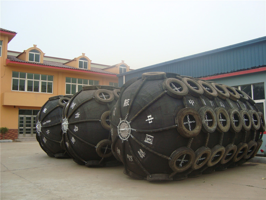 2 anos de garantia Yokohama Fenders pneumáticos com material de borracha e flange galvanizado a quente