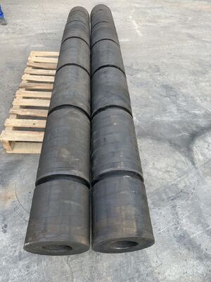 Defensas de rodillo para remolcadores de bajo mantenimiento Altura 200 mm 450 mm Diseñadas para reducir los costos de mantenimiento y mejorar la seguridad de los remolcadores
