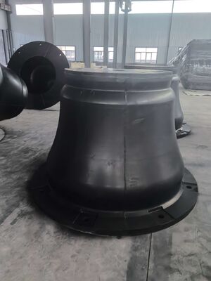 Fenders de borracha de cone aprovados pela SGS fornecendo dureza de 60-70 Shore A e resistência a intempéries Ideal para sistemas de atracação marítima