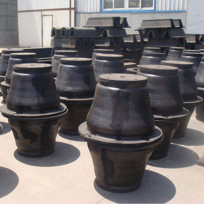 Fenders de borracha de cone personalizáveis com excelente resistência ao impacto e formato de desenho de passo